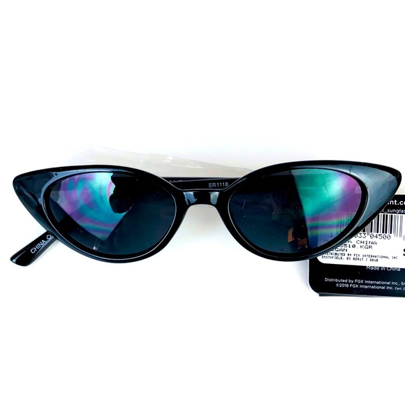 Foster Grant Sunglasses Cat Eye Lenses Black Frame